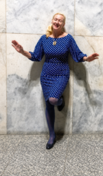 4079 - Kleid mit ausgefallenem Ballonärmel – Bild 10