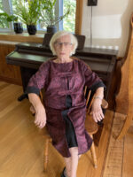 4430 - Kleid mit dekorativer Falte – Bild 9