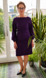 2218 - Kleid mit weitem Ärmel – Bild 4