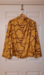 2537 - Bluse mit Schulterfalten – Bild 4