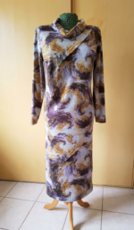 2559 - Kleid mit dekorativer Falte – Bild 4