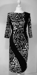 4441 - Zweifarbiges Kleid – Bild 5