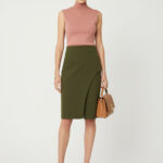 Rock mit Vorderschlitz