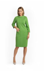 Kleid mit dekorativen Nähten