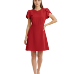 Kleid mit kurzen Ärmeln