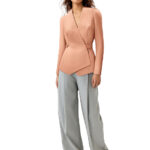 Blazer mit Abnähern am Ärmelkopf