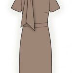 Kleid mit verlängertem Kragen